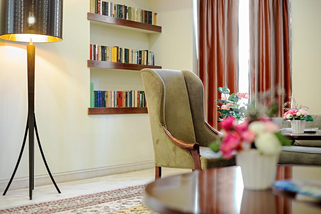Ambassador Hotel Biskek Kültér fotó